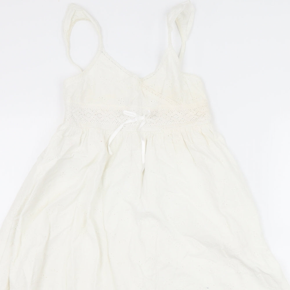 Cherokee Girls White   A-Line  Size 10-11 Years