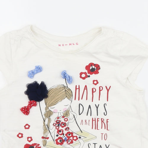 Nutmeg Girls White   Basic T-Shirt Size 6-7 Years  - slogan