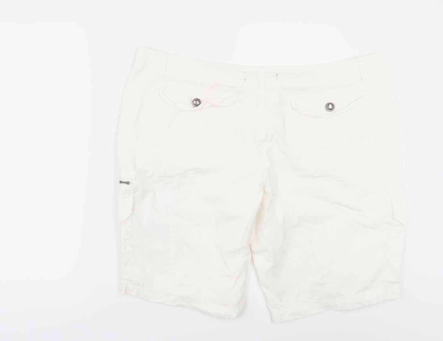 Preworn Womens White   Cargo Shorts Size 44 in