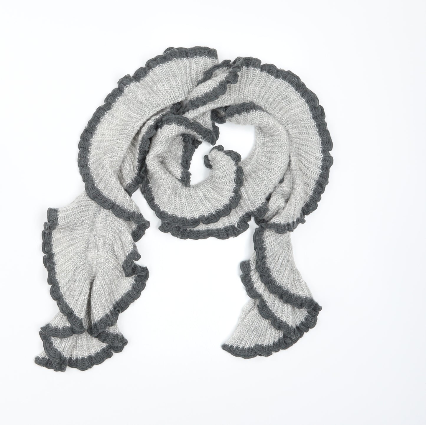 Preworn Womens Grey  Knit  Scarf