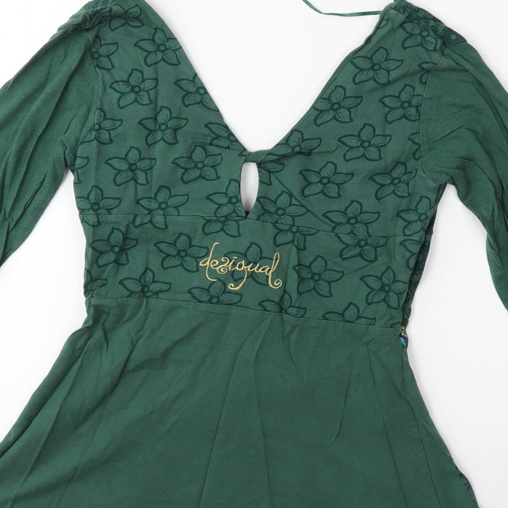 Preworn Womens Green Floral  Basic T-Shirt Size S