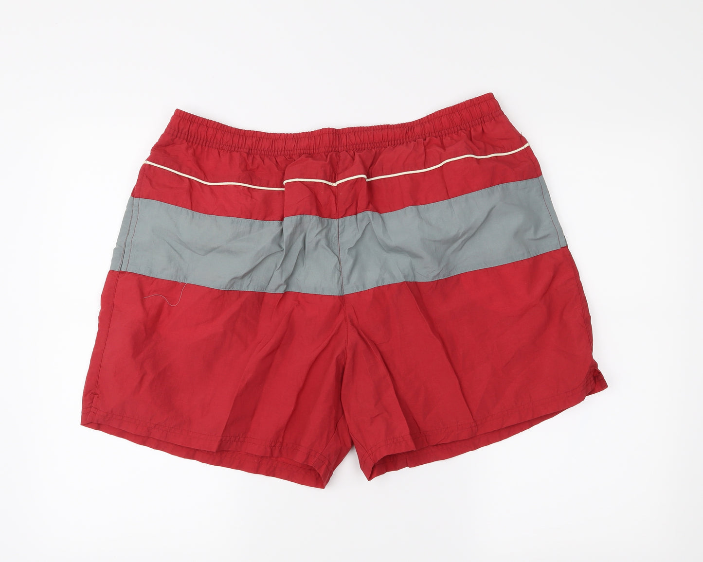 Ocean Club Mens Red   Sweat Shorts Size XL