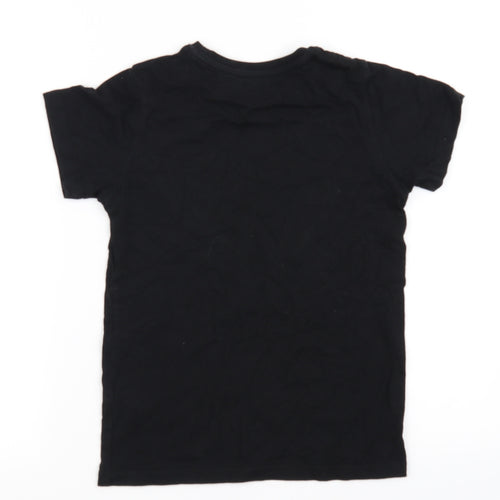 Preworn Boys Black   Basic T-Shirt Size 9 Years