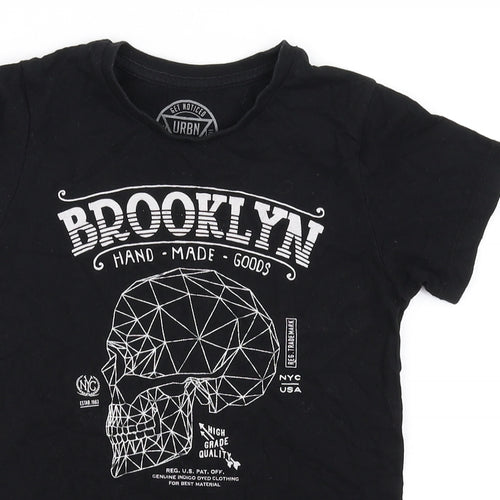 Preworn Boys Black   Basic T-Shirt Size 9 Years