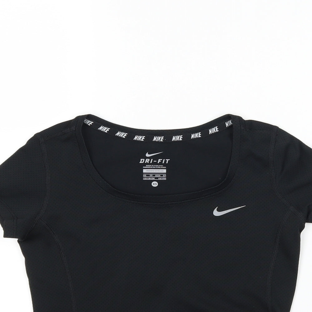 Nike Girls Black   Basic T-Shirt Size 6-7 Years