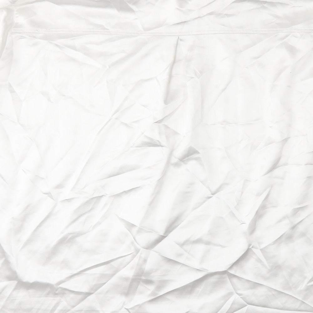 PRETTYLITTLETHING Womens White   Basic Button-Up Size 22
