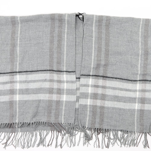 Preworn Womens Grey Striped Knit  Shawl/Wrap