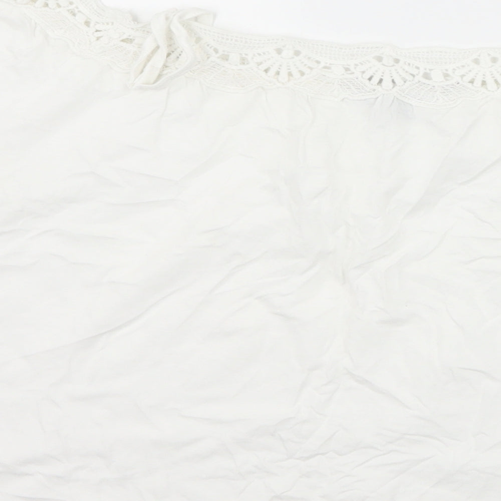 New Look Womens White   Basic T-Shirt Size 6  - Cut Out Shoulder