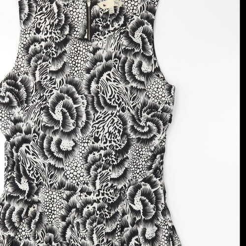 Yumi Womens Black Floral  Fit & Flare  Size 12