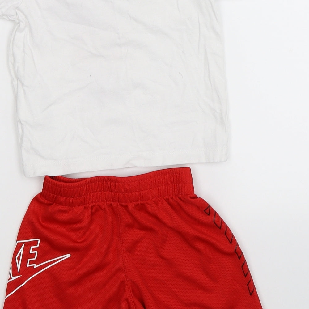 Nike Boys Red   Shorts Set Outfit/Set Size 18 Months