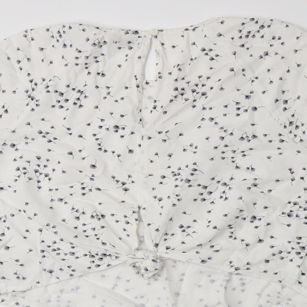 Bershka Womens White Floral  Basic T-Shirt Size L