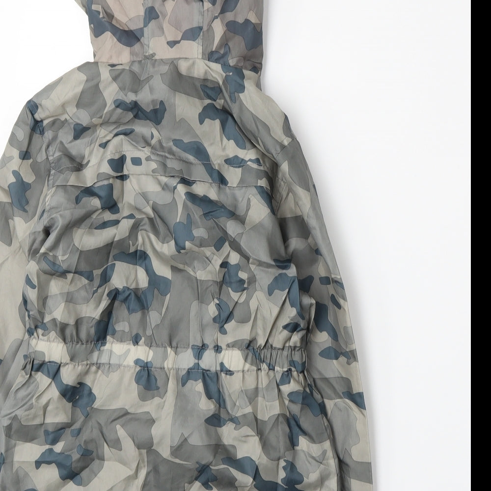 Primark Girls Green Camouflage  Rain Coat Coat Size 8-9 Years