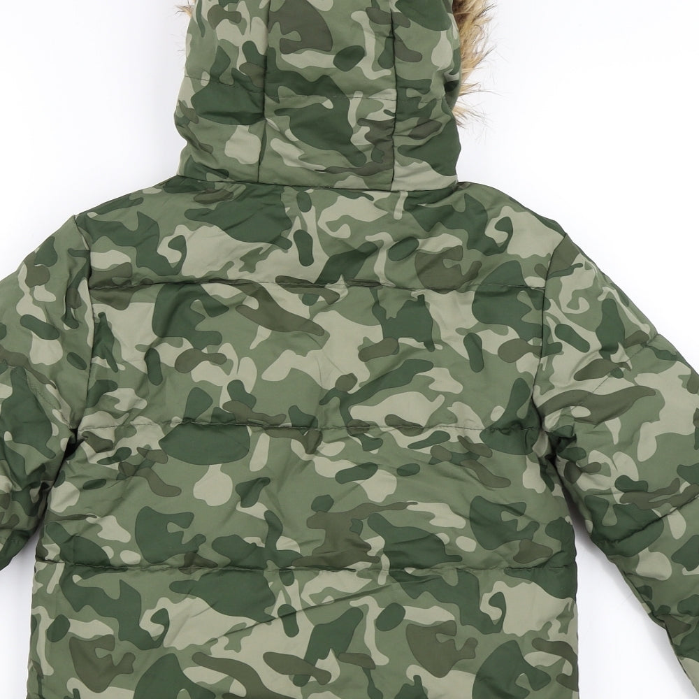 Preworn Boys Green Camouflage  Puffer Jacket Coat Size M