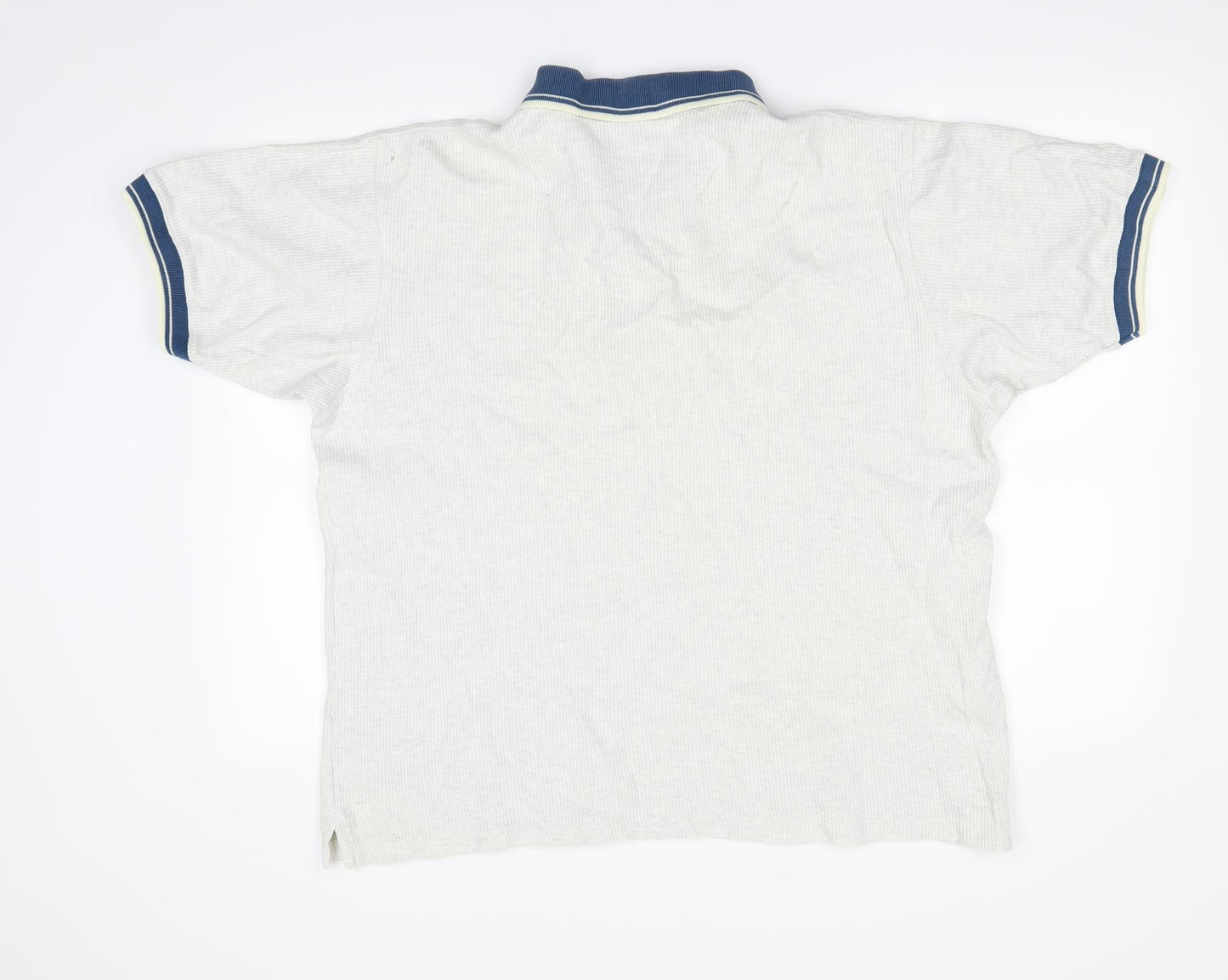 Authentic quality guranteed Mens White    T-Shirt Size L