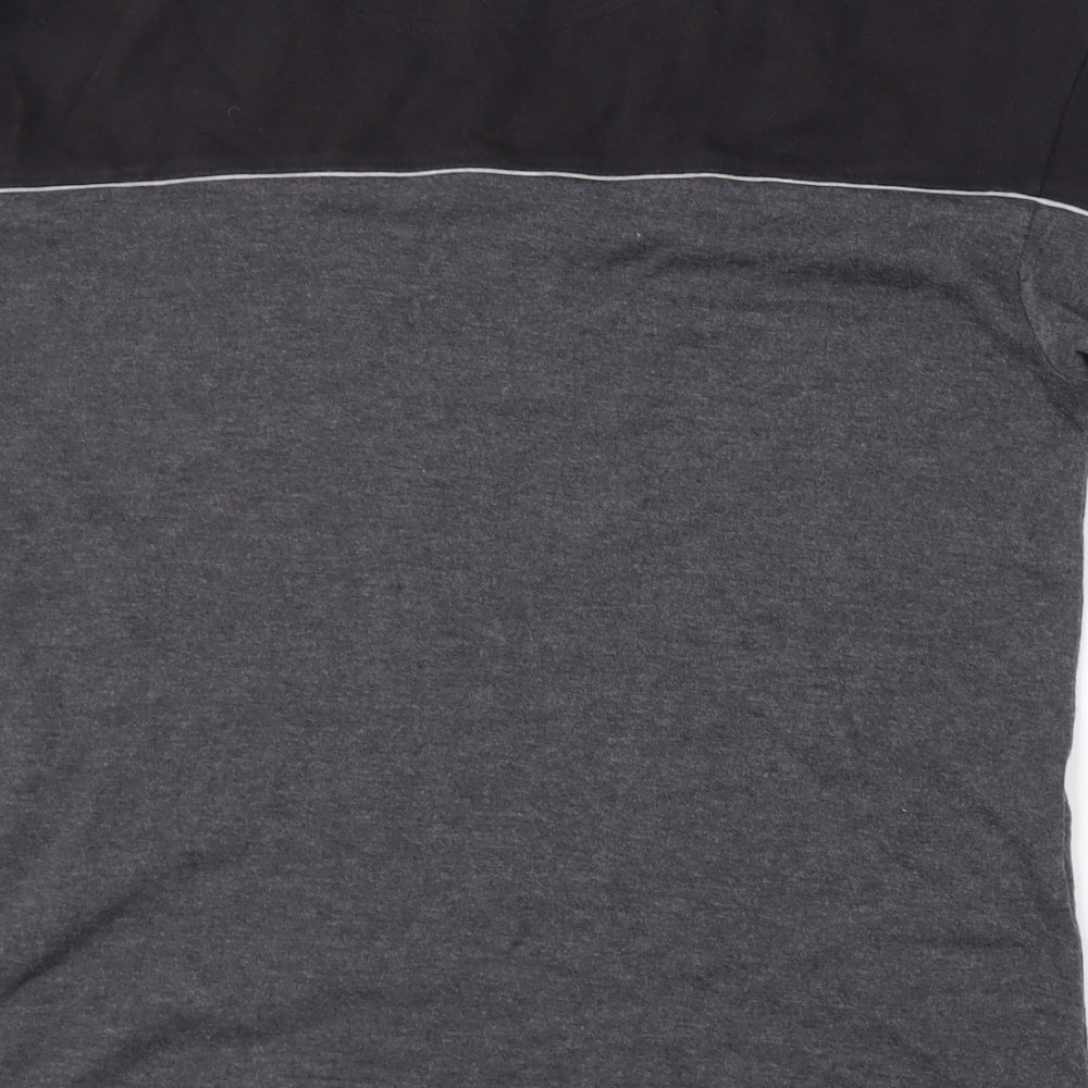 CS Active Mens Grey    T-Shirt Size L