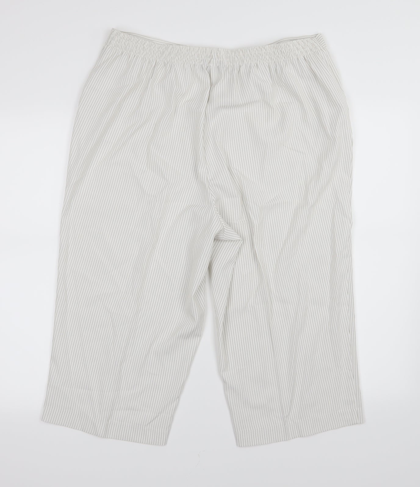 Bonmarché Womens White Striped Rayon Chino Shorts Size 18