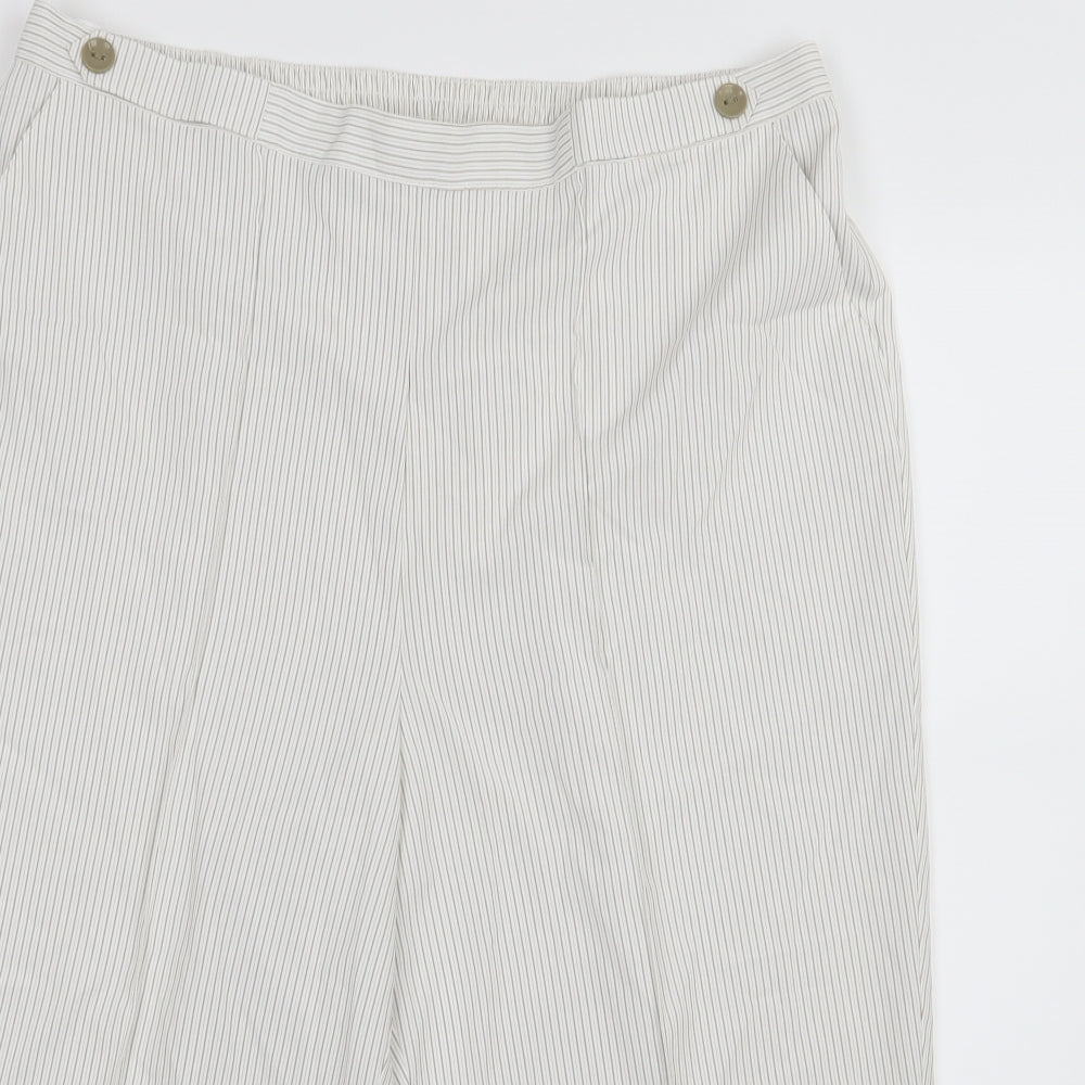 Bonmarché Womens White Striped Rayon Chino Shorts Size 18