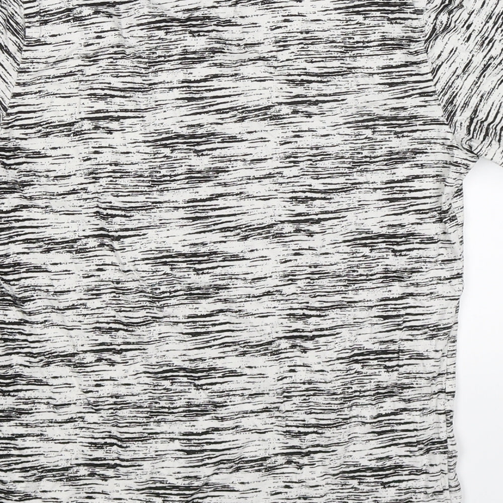 H&M Boys Grey Striped  Basic T-Shirt Size 8-9 Years  - organic