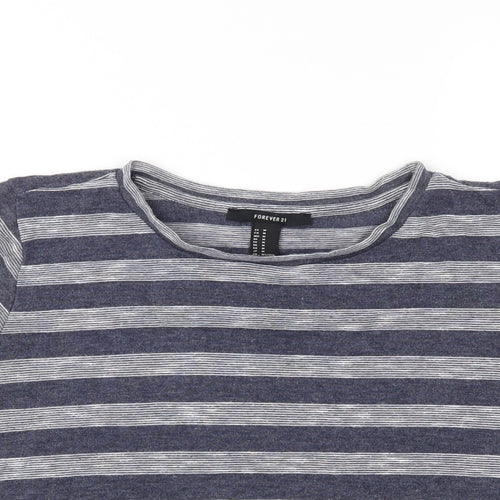 FOREVER 21 Womens Blue Striped  Cropped T-Shirt Size M