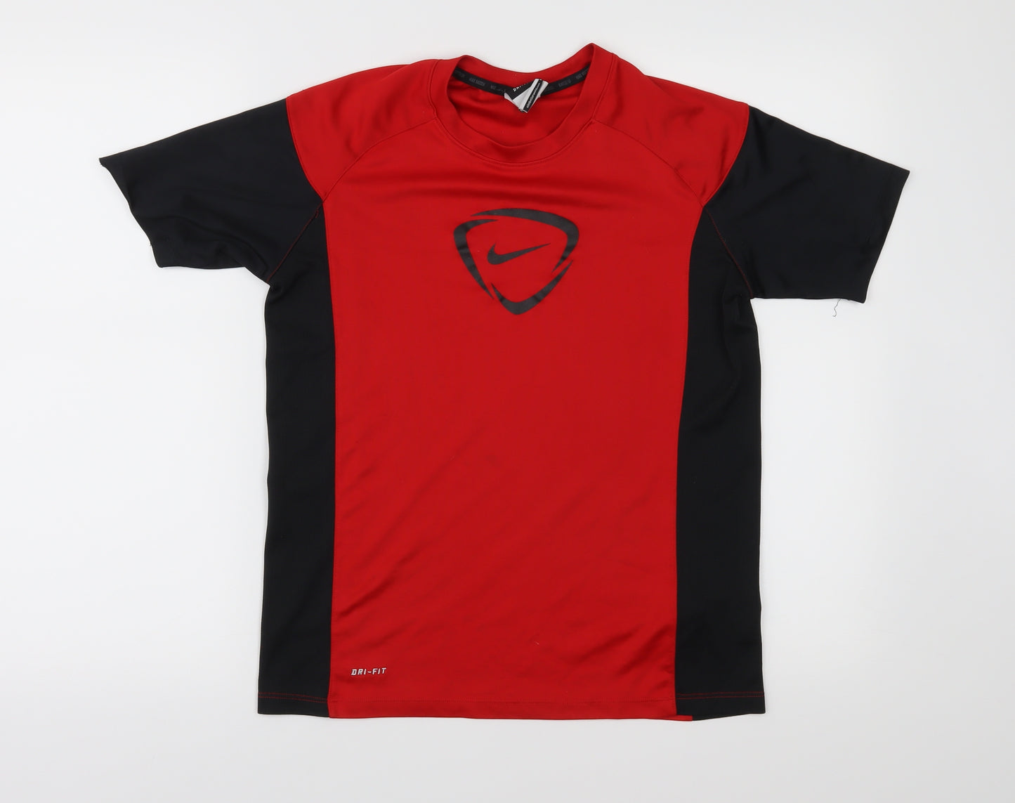 Nike Boys Red   Basic T-Shirt Size 15-16 Years