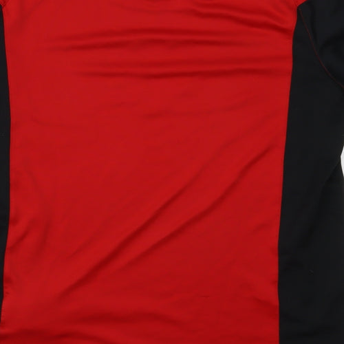 Nike Boys Red   Basic T-Shirt Size 15-16 Years