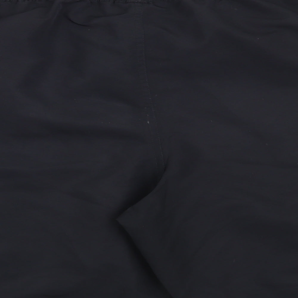 McKenzie Mens Black   Bermuda Shorts Size L