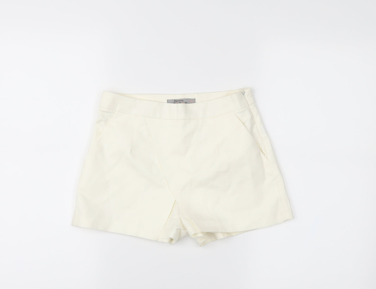 Bershka Womens White   Hot Pants Shorts Size 6