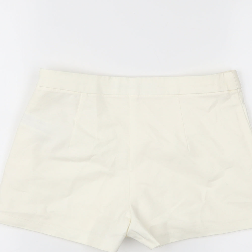 Bershka Womens White   Hot Pants Shorts Size 6