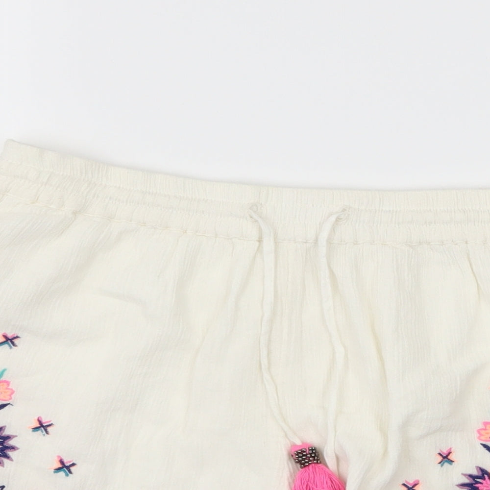F&F Womens White Geometric  Hot Pants Shorts Size S