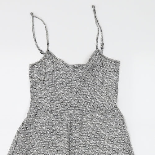 Divided by H&M Womens White Geometric  Skater Dress  Size 6