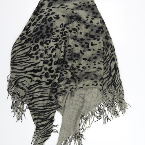 Preworn Womens Grey Animal Print Knit Jacket Poncho One Size