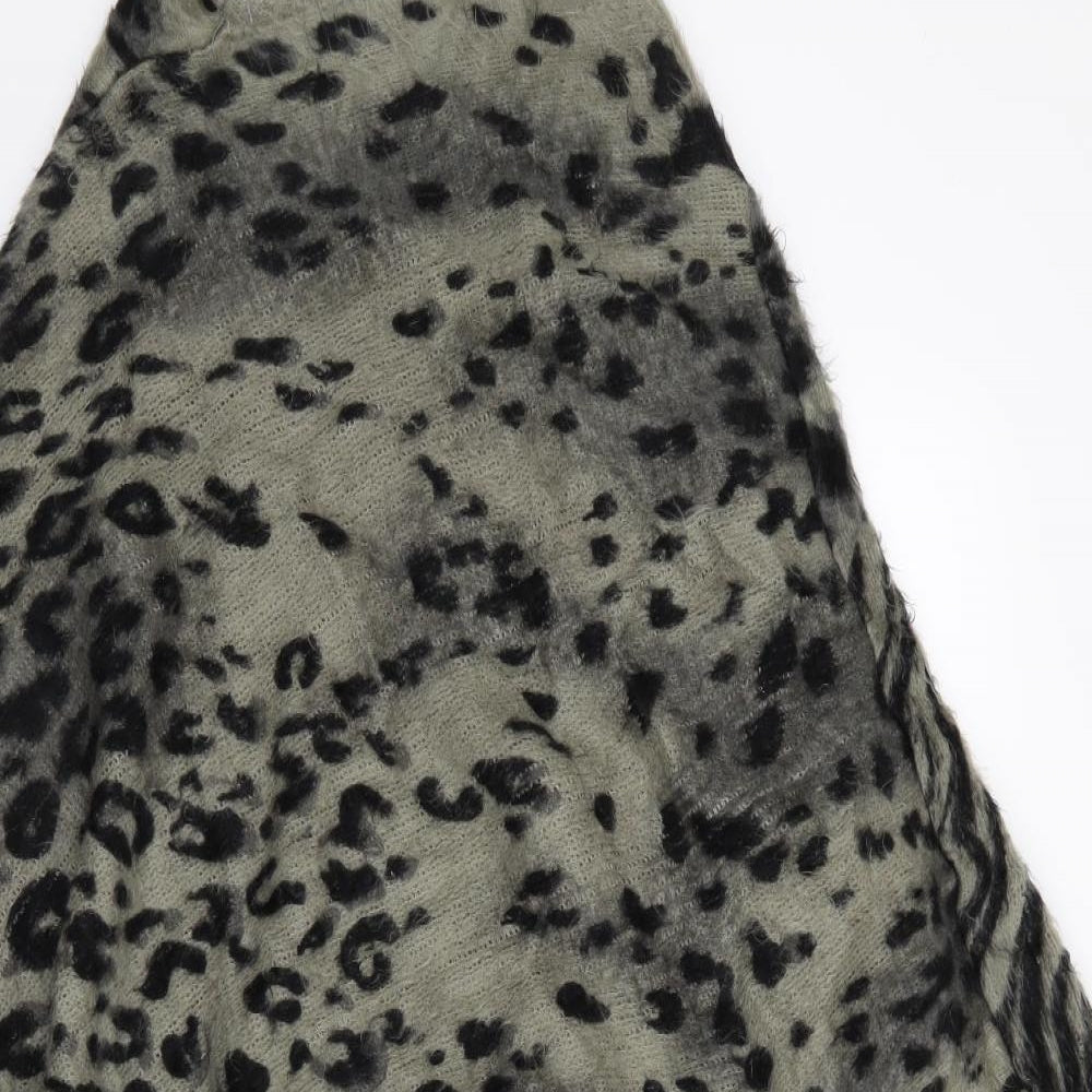 Preworn Womens Grey Animal Print Knit Jacket Poncho One Size