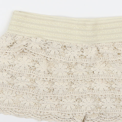 Preworn Womens Beige   Bermuda Shorts Size XS
