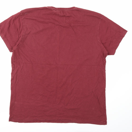 Cedar Wood State Mens Red    T-Shirt Size L