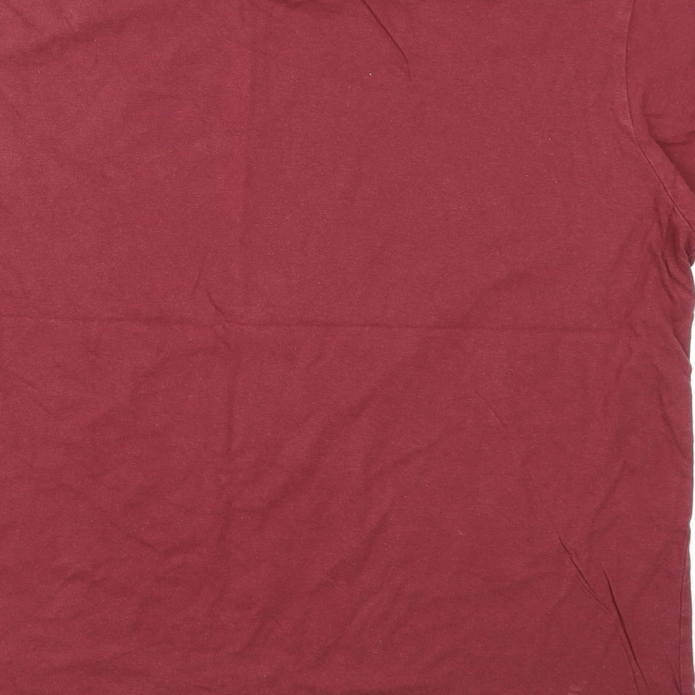 Cedar Wood State Mens Red    T-Shirt Size L