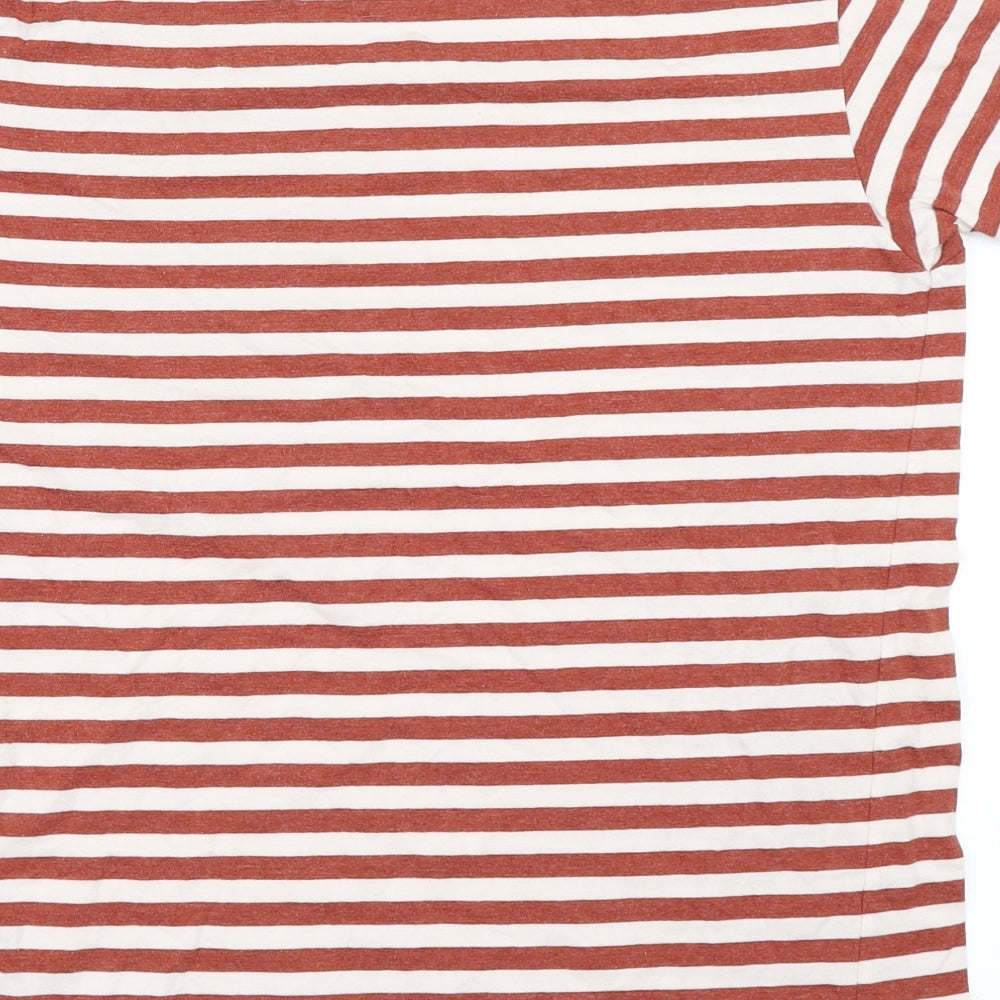 Cedar Wood State Mens Red Striped   T-Shirt Size M
