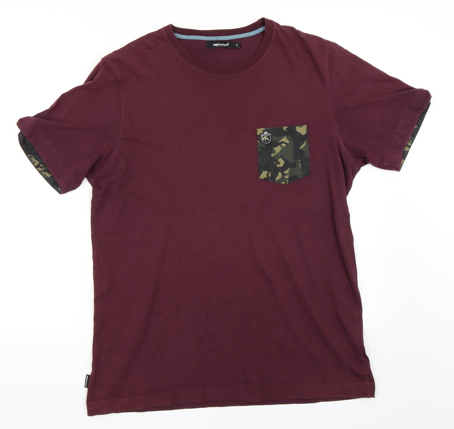 One True Saxon Mens Red    T-Shirt Size L