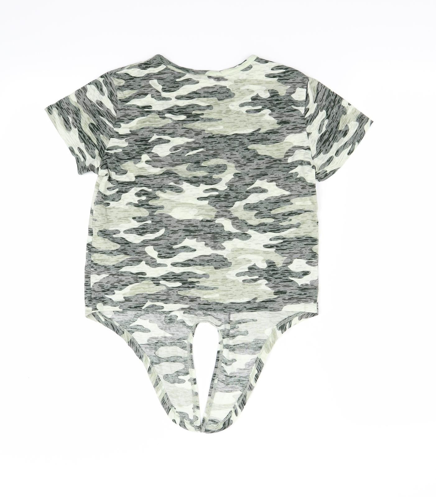 Primark Girls Green Camouflage  Basic T-Shirt Size 11-12 Years