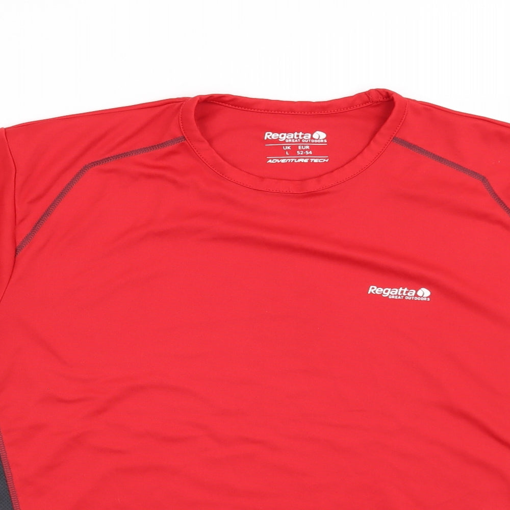 Regatta Mens Red    T-Shirt Size L