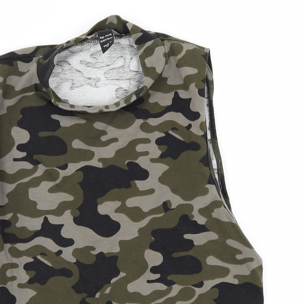 New Look Girls Green Camouflage  Basic T-Shirt Size 14-15 Years