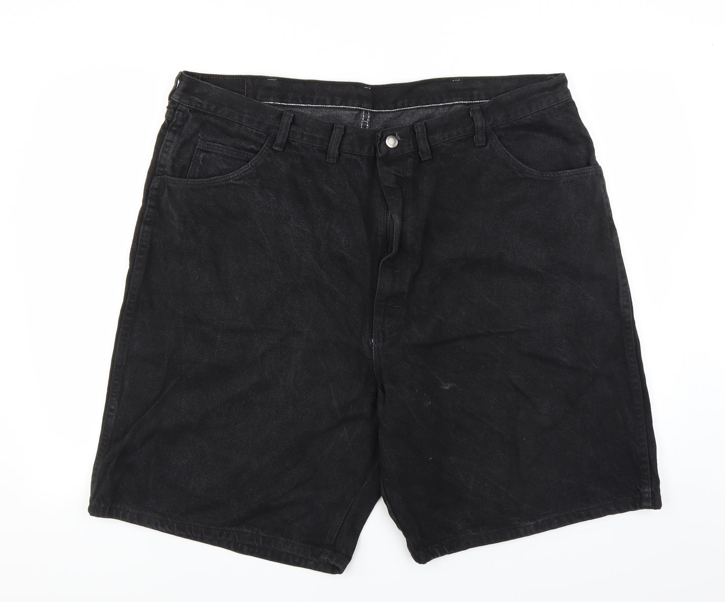 Preworn Mens Black   Bermuda Shorts Size 42 in