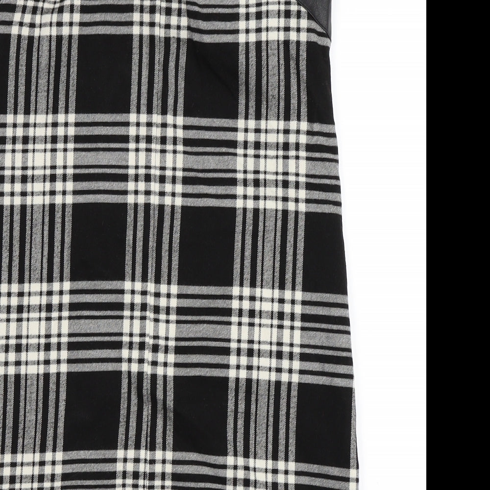 River Island Girls Black Gingham  Pinafore/Dungaree Dress  Size 6 Years
