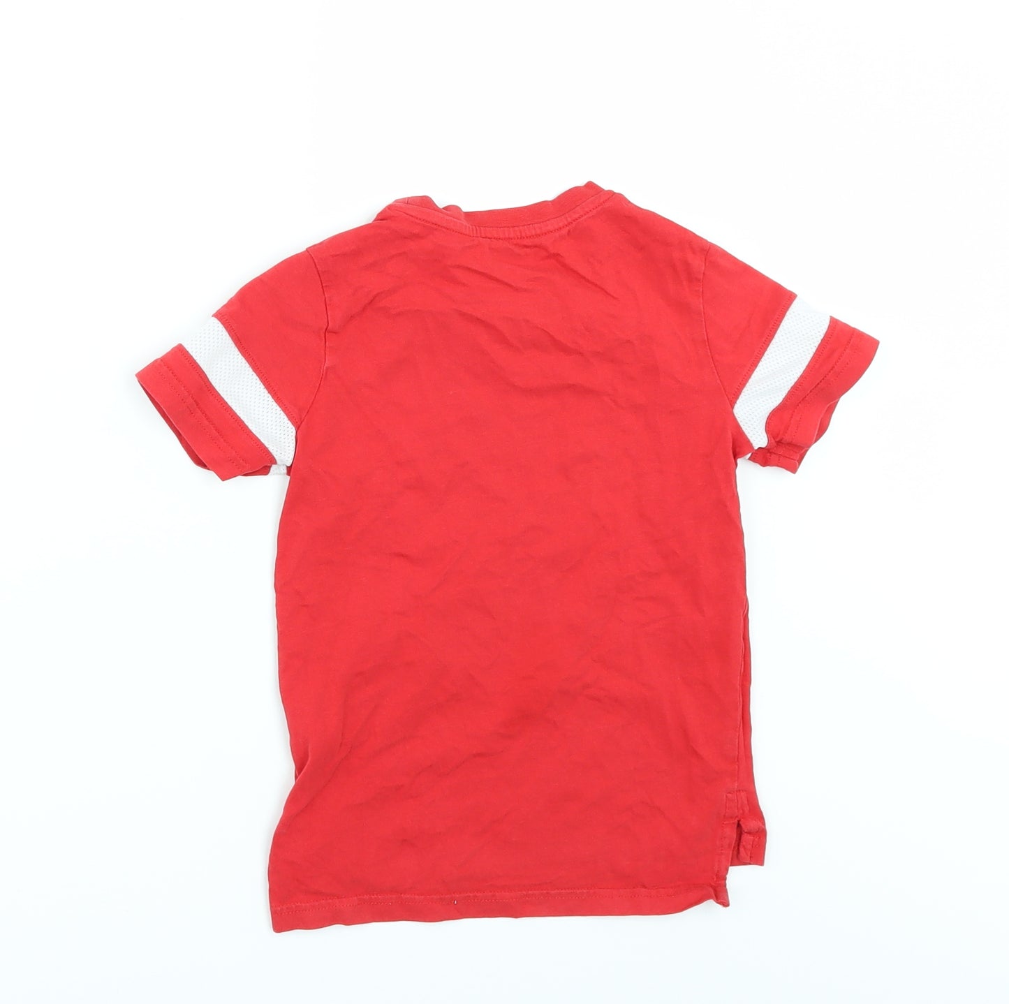 Nutmeg Boys Red   Basic T-Shirt Size 5-6 Years