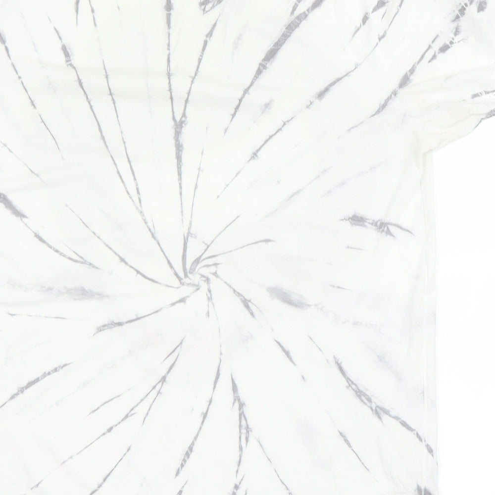 the dark knight  Mens White    T-Shirt Size M