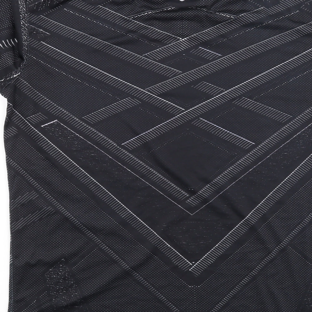 Gym Gala Mens Black Geometric   T-Shirt Size XL
