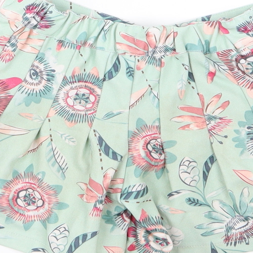 Matalan Girls Green Floral  Sailor Shorts Size 5 Years