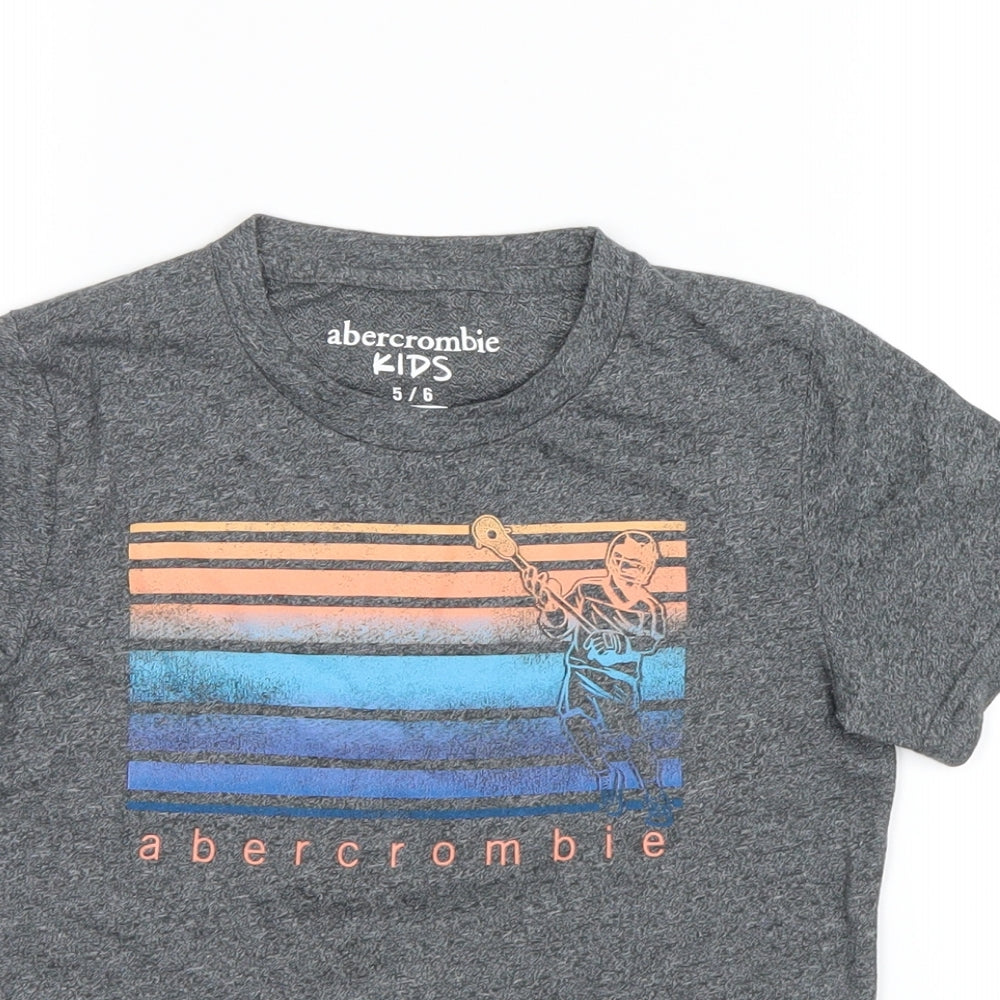 abercrombie kids Boys Grey   Basic T-Shirt Size 5-6 Years