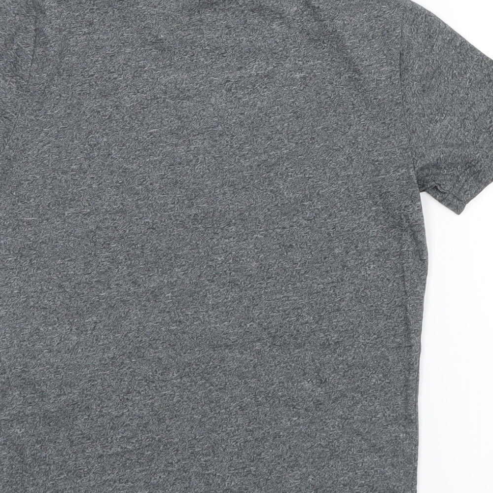 abercrombie kids Boys Grey   Basic T-Shirt Size 5-6 Years