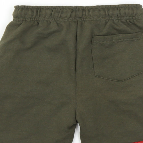 Preworn Boys Green   Sweat Shorts Size 7-8 Years