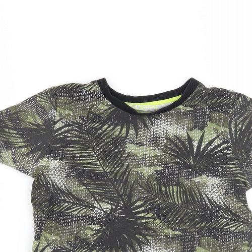 Matalan Boys Green   Basic T-Shirt Size 6 Years  - Leaf Print